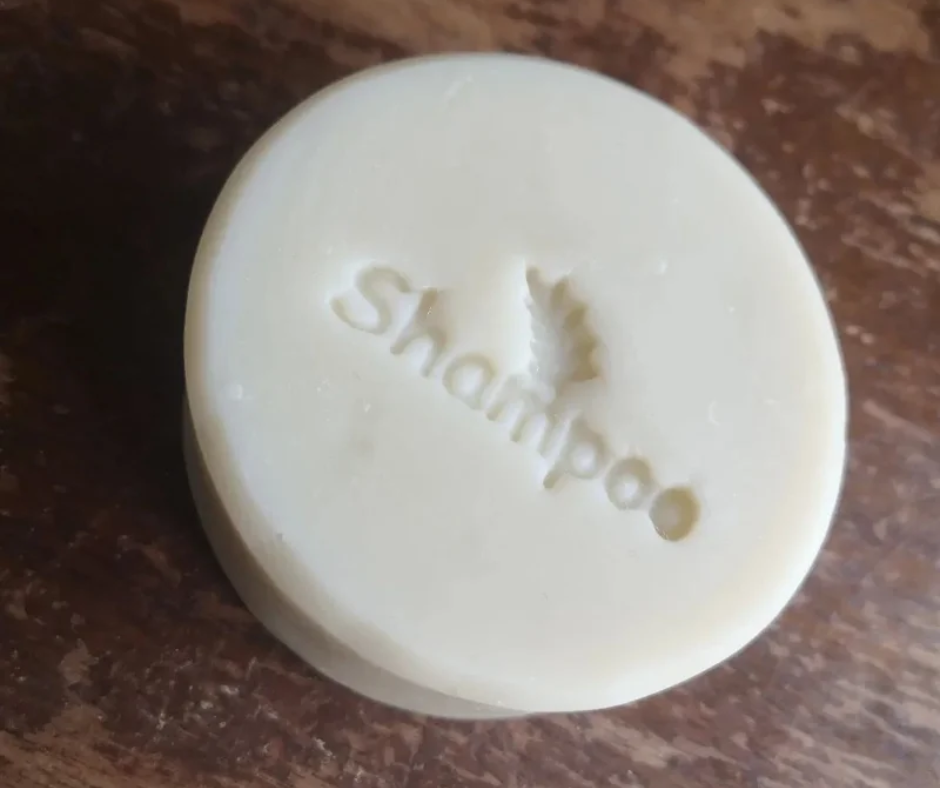 THISTLE & WEEDS SHAMPOO BAR - TEA TREE